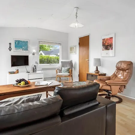 2 Bedroom Beautiful In Broager